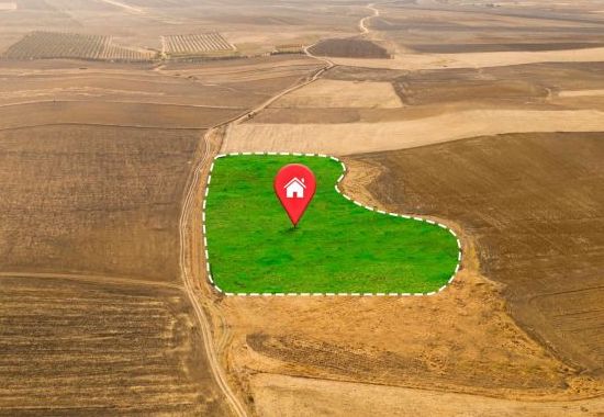 Jak odrolnić działkę, czyli przekształcenie działki rolnej na budowlaną